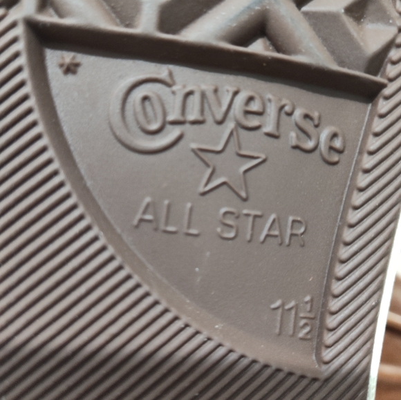 JW Anderson X Chuck Converse Sneakers - Picture 9 of 16